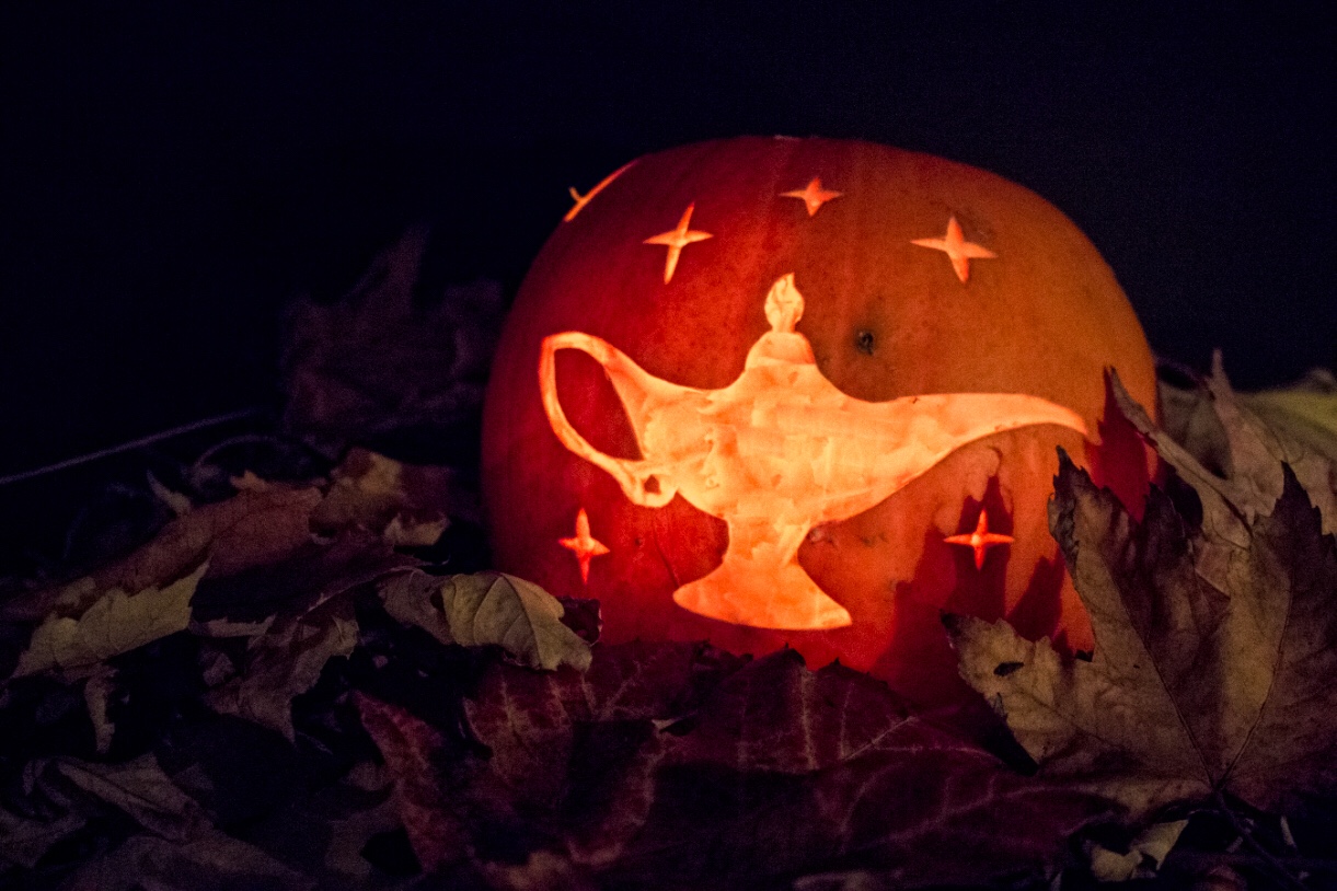 Disney’s Aladdin Halloween pumpkin
